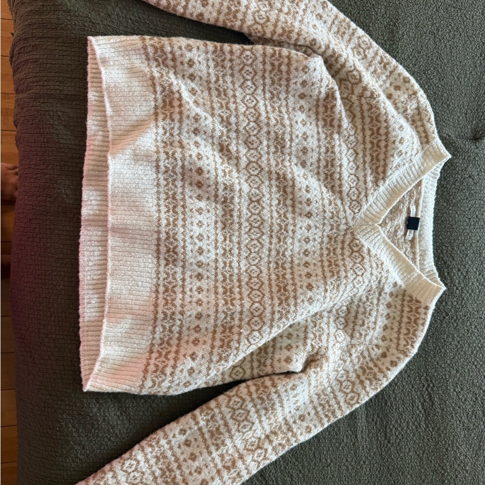 American Eagle Outfitters Beige Patterned V-Neck Sweater